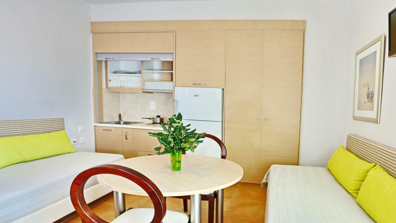 Erodios Hotel Karystos  Exteriör bild