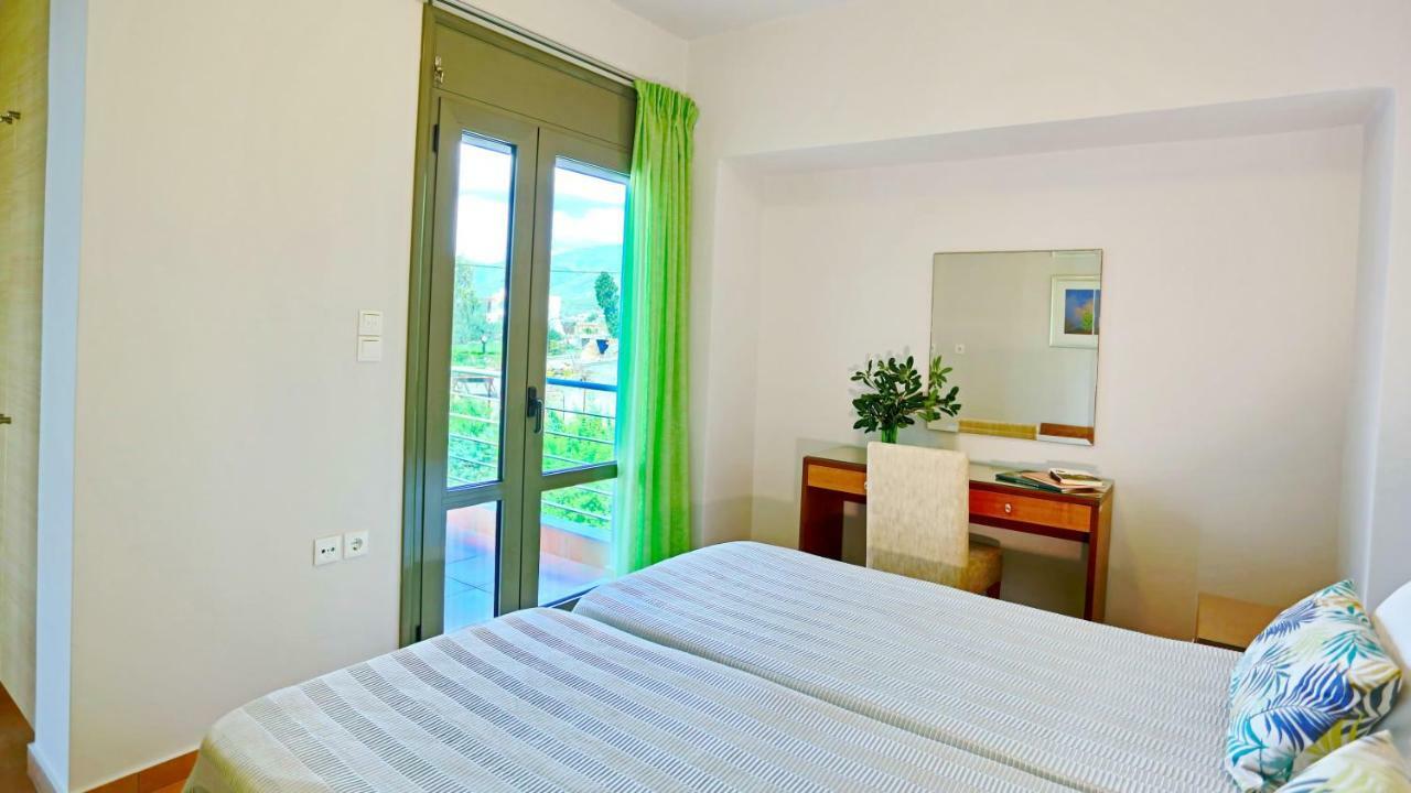Erodios Hotel Karystos  Exteriör bild