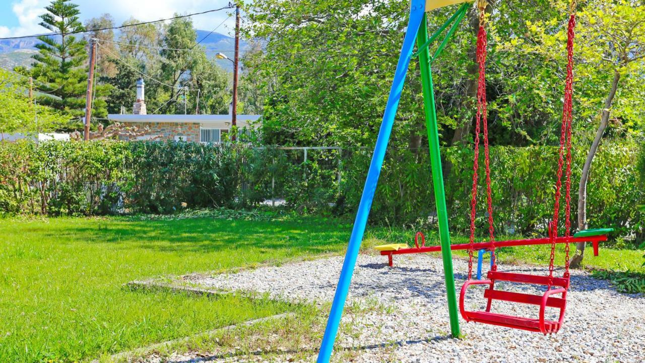 Erodios Hotel Karystos  Exteriör bild